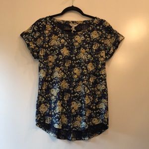 Women’s Lucky brand top, size small, floral, NWT